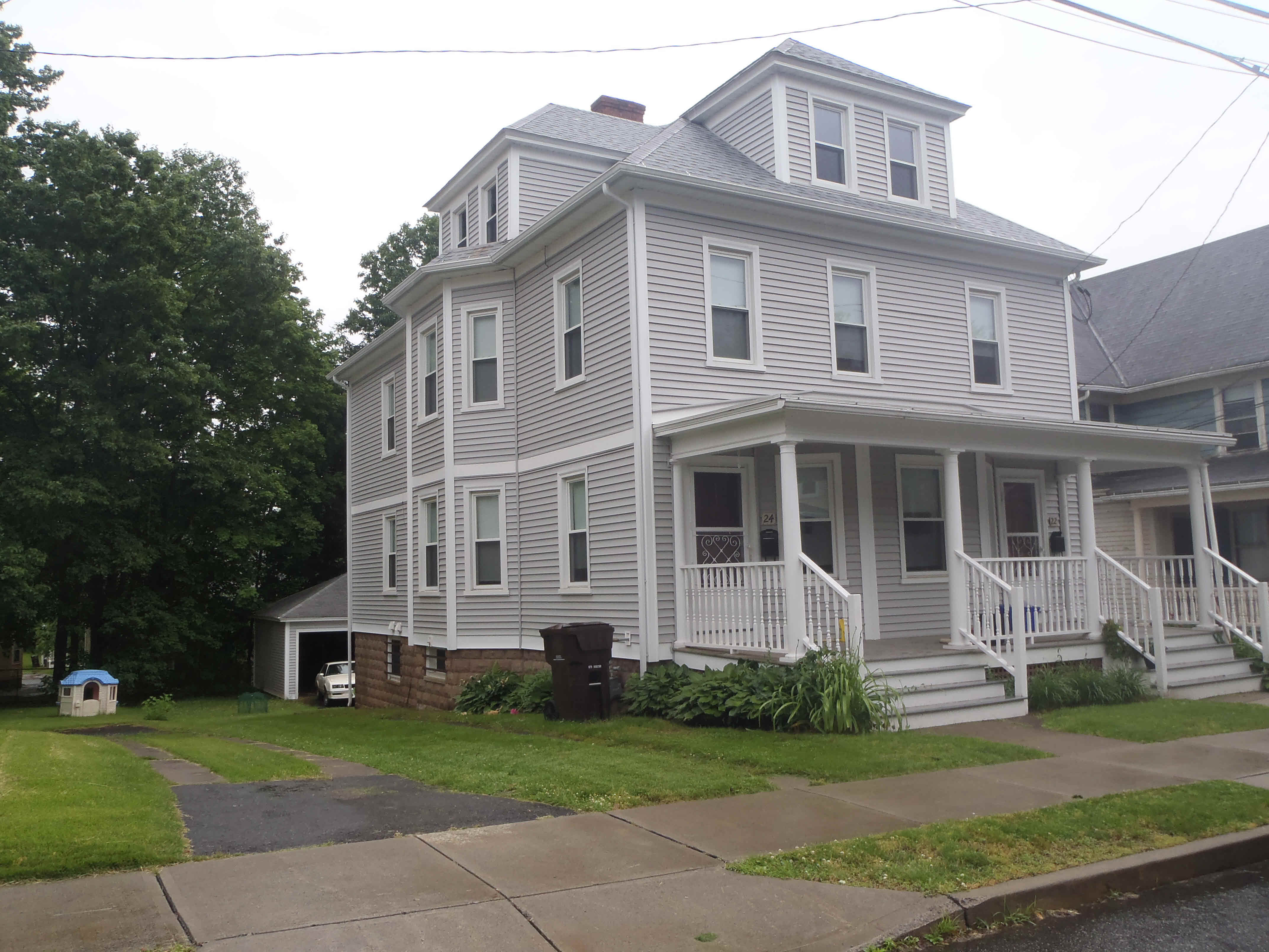 22 Brainerd Ave. Products Wesleyan University eStore